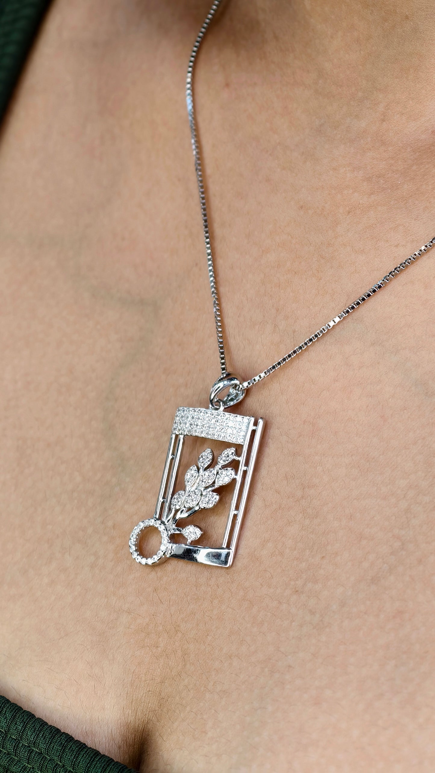 Floral Frame Silver Pendant & Stud Set