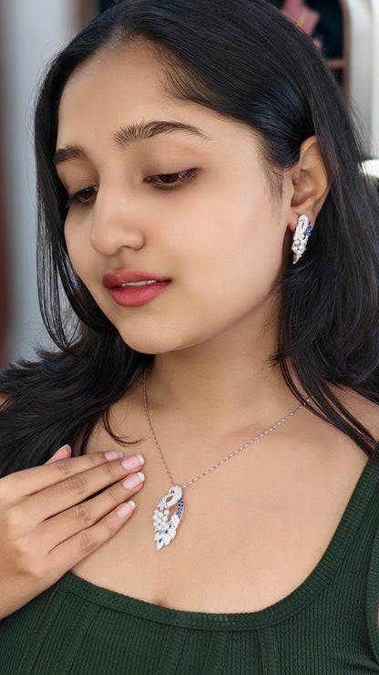 Royal Swan Pearl Silver Pendant Set