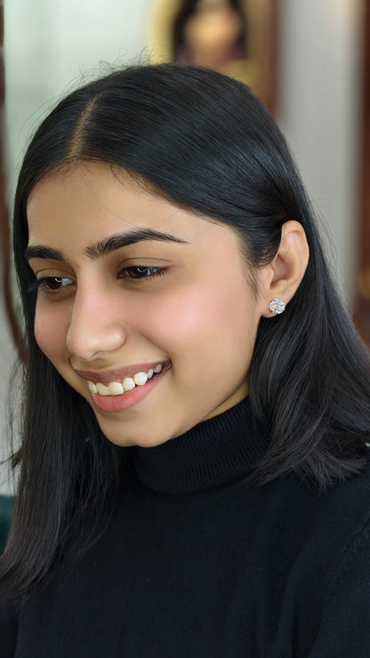 Stardust Cluster Geometric Studs